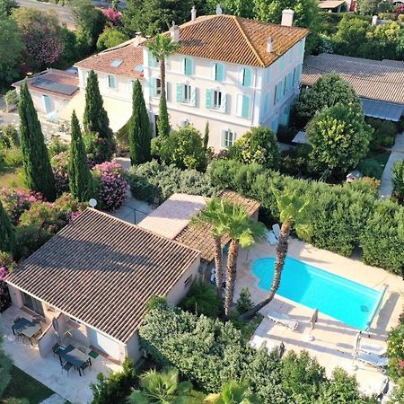 مبيت وإفطار Hyères Domaine De L'Aufrene المظهر الخارجي الصورة