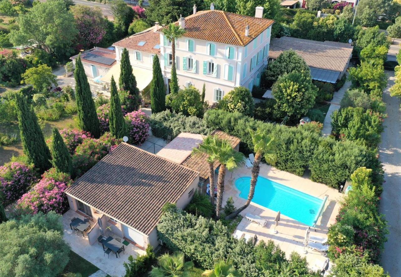 مبيت وإفطار Hyères Domaine De L'Aufrene المظهر الخارجي الصورة