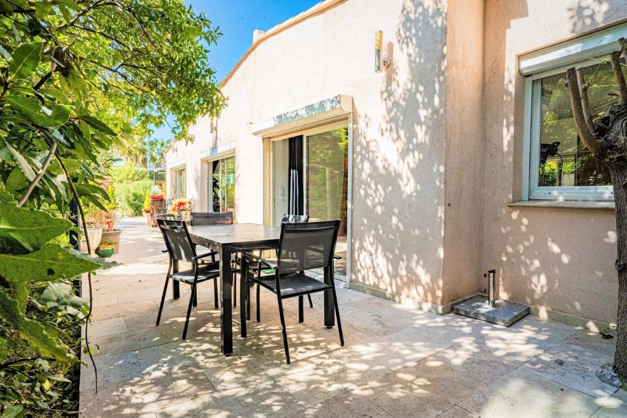 مبيت وإفطار Hyères Domaine De L'Aufrene المظهر الخارجي الصورة